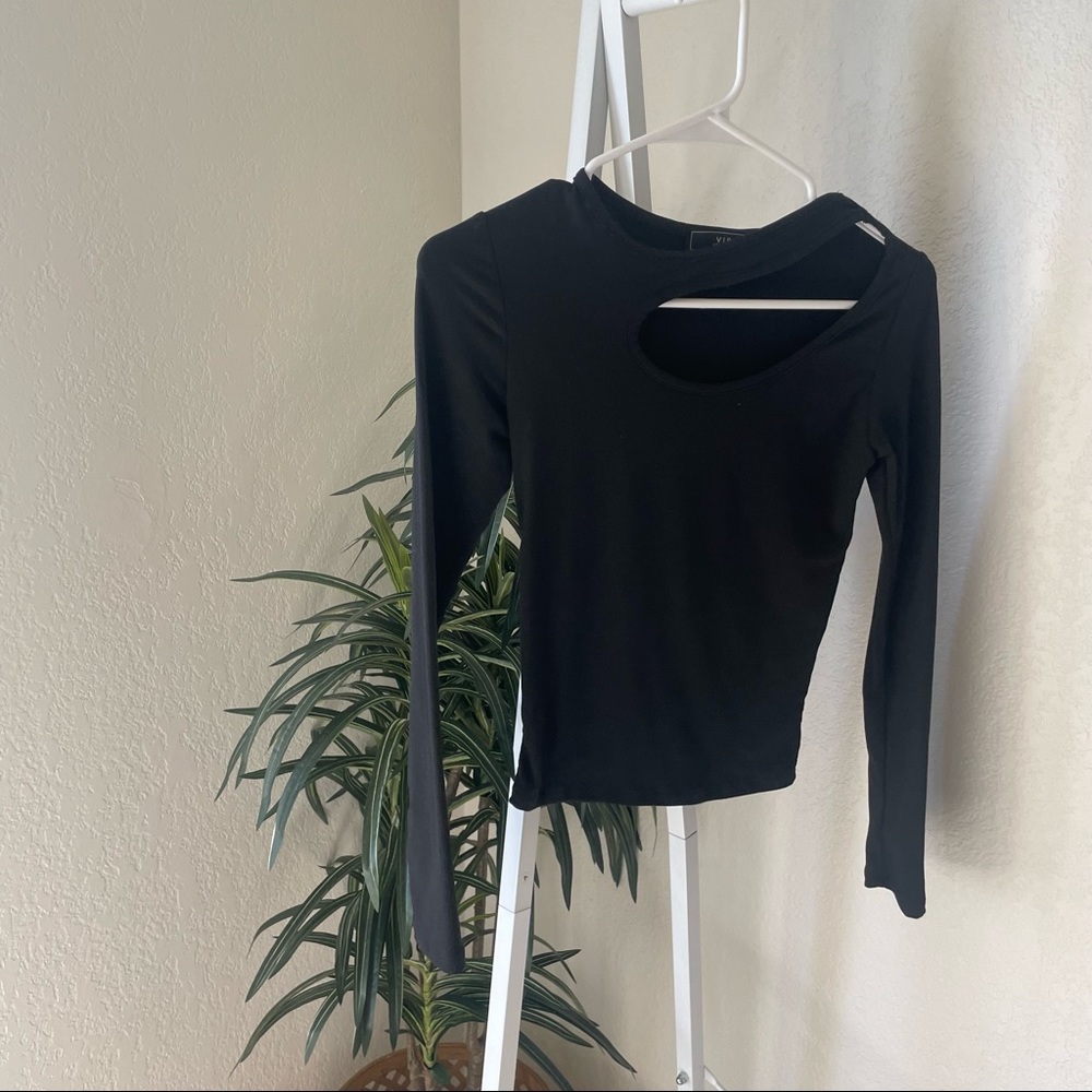black long sleeve open slit on top brand new